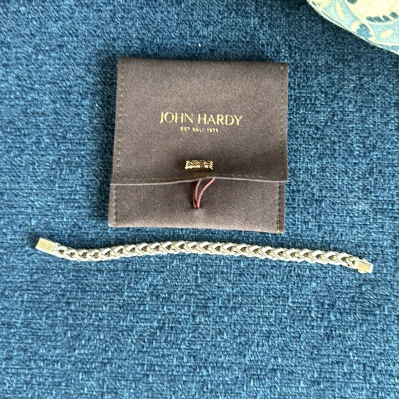 John Hardy Classic Chain icon Bracelet - Picture 3 of 3